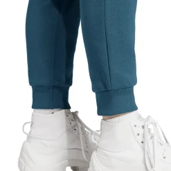 adidas Originals Adicolor Essentials Fleece Slim Joggers in Blue