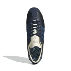 adidas Originals Country OG Trainers in black blue