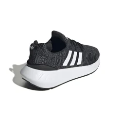adidas Originals Junior Swift Run 22 Trainers in Black-White