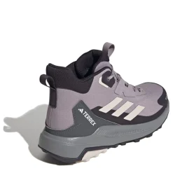 adidas Terrex Chukka Boots in Pink