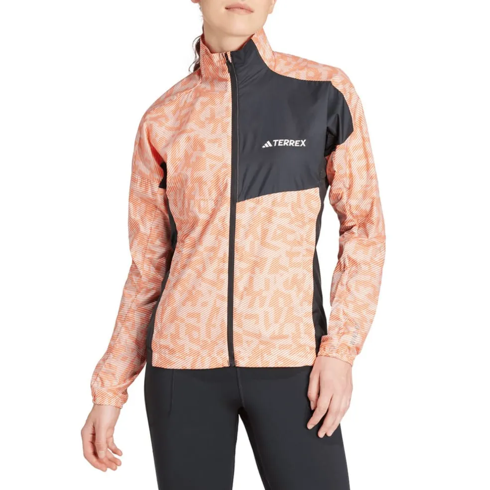 adidas Terrex Trail Running Wind Jacket in Pink