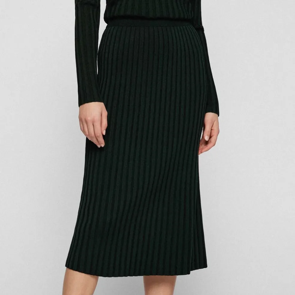 Boss Fenova Skirt in Green