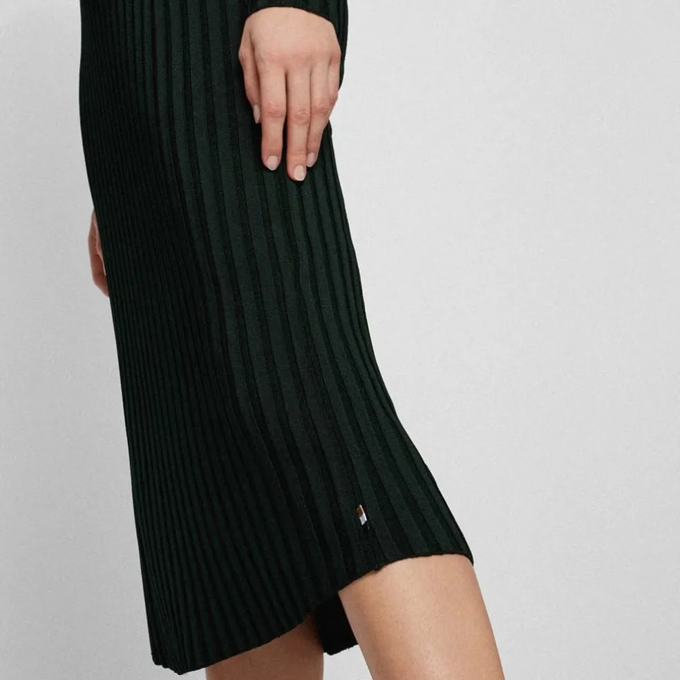 Boss Fenova Skirt in Green