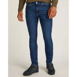 Calvin Klein Jeans Taper in Blue