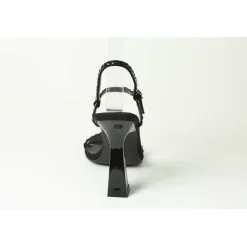 Chic Dmnt Strp Sndl in Black