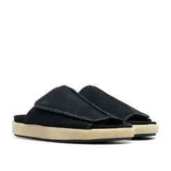 Clarks Originals Overleigh Sliders in Black