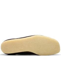 Clarks Originals Wallabee Shoes in Brown