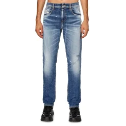 Diesel 2019 D-Strukt Slim-Fit Jeans in Denim