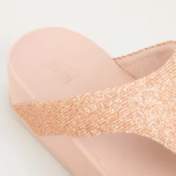 Fit Flop Lottie Glitzy Toe Thong Sandals in Rose Gold