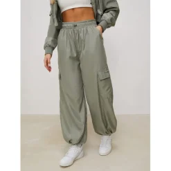 Gym King Satin Cargo in Green