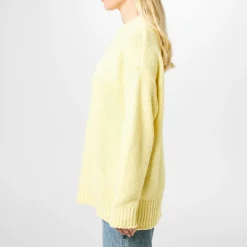 Hugo Crew Neck Lettering Relaxed Fit Sweater in Pink