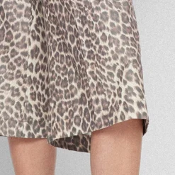 Hugo Tanimala Shorts in Multi colour