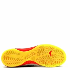 Kelme Elite Low Top Football Sneakers in White