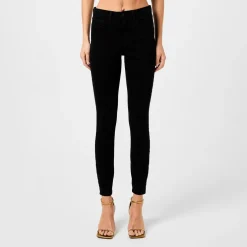 LAgence Marguerite Jean in Black