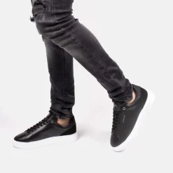 Lavair Solus 2.0 Trainers in White Black