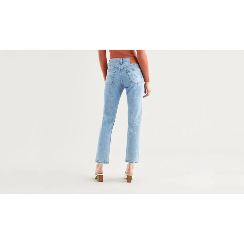 Levis 501 Crop Jeans in Light Blue