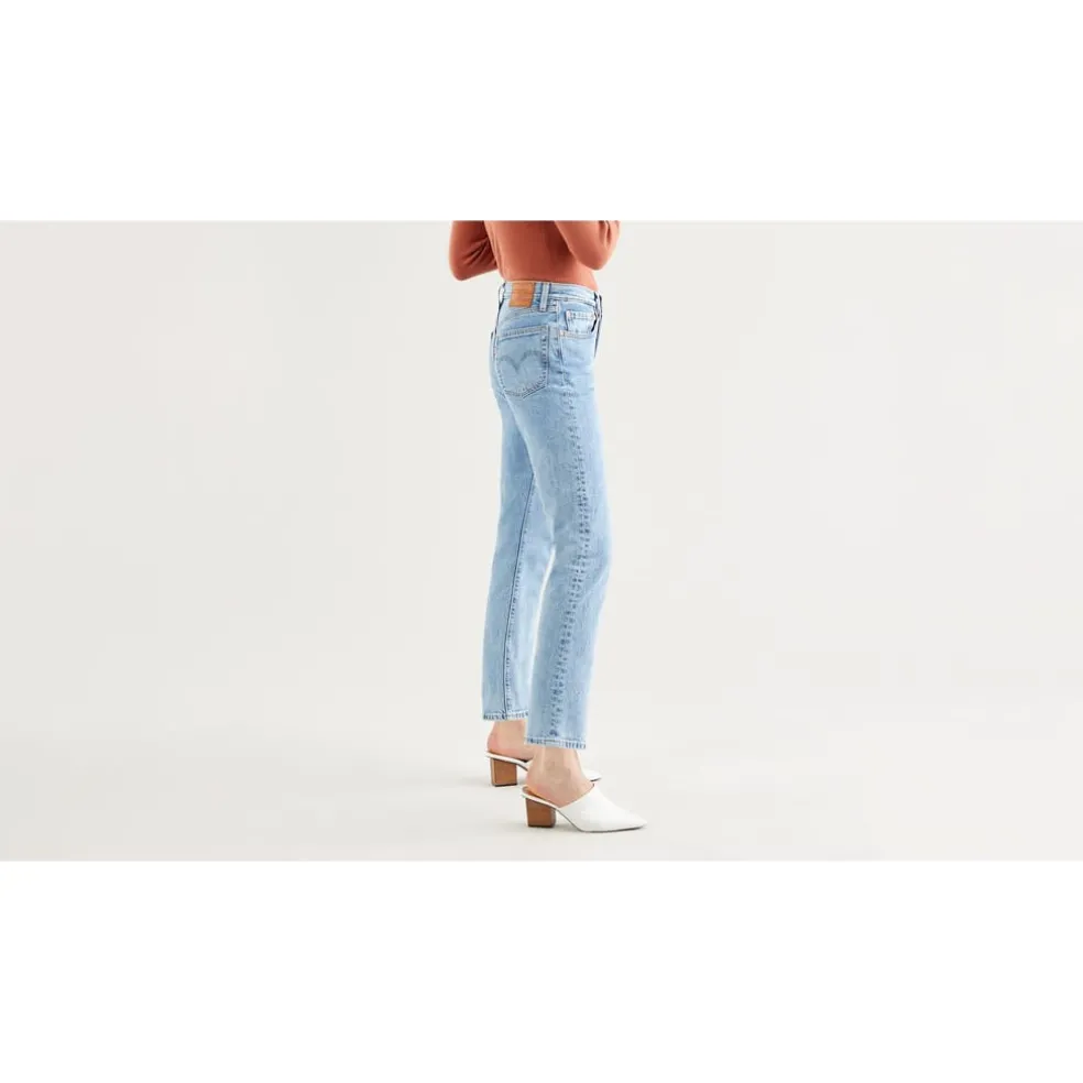 Levis 501 Crop Jeans in Light Blue