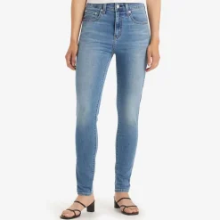 Levis 721 High Rise Skinny Fit Jeans in Blue