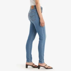 Levis 721 High Rise Skinny Fit Jeans in Blue