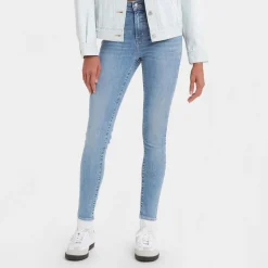 Levis 720 High Rise Super Skinny Jeans in Denim