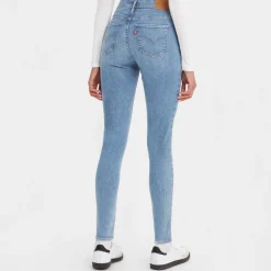 Levis 720 High Rise Super Skinny Jeans in Denim