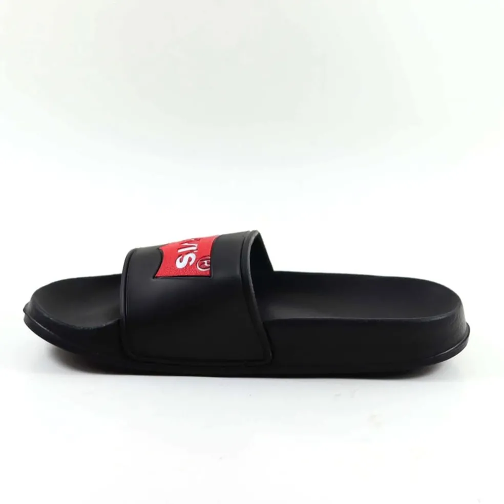 Levis Batwing Slider in Black