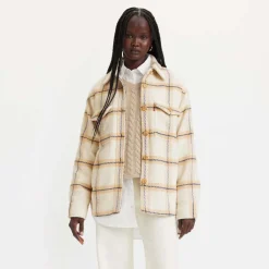 Levis Nola Shacket in Beige