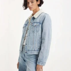 Levis Original Sherpa Trucker Jacket in Light Blue