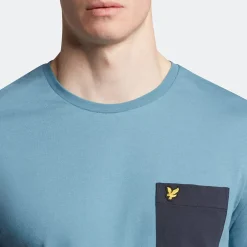 Lyle And Scott Contrast Pocket T-Shirt in Blue