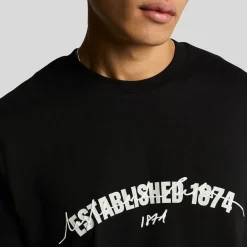 Lyle And Scott Established 1874 Graphic T-Shirt in Black