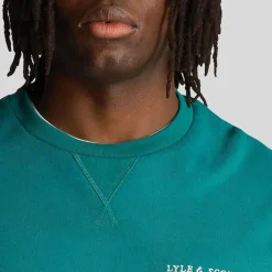 Lyle And Scott Loopback Embroidered Crewneck Sweatshirt in Green