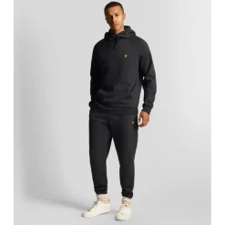 Lyle And Scott Racked Joggers in Black