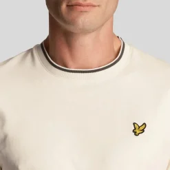 Lyle And Scott Tipped T-Shirt in White Grey