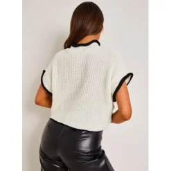 Missy Empire Black And White Cropped Knitted Jumper Vest in White