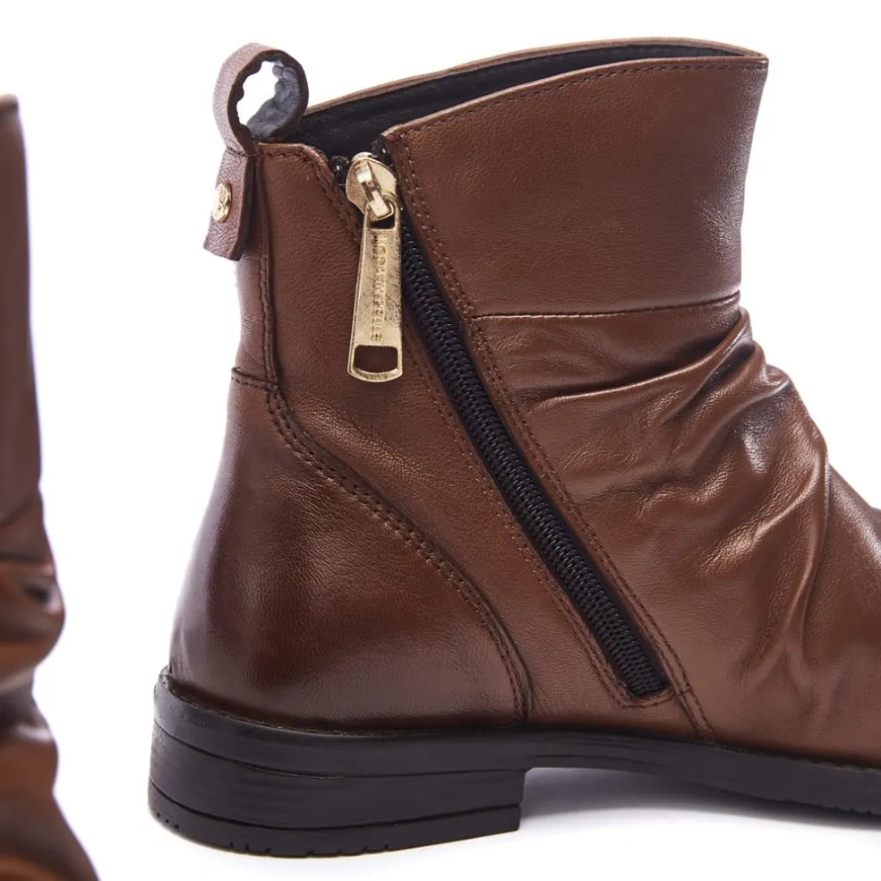 Moda in Pelle Flat Ankle Boots in Brown