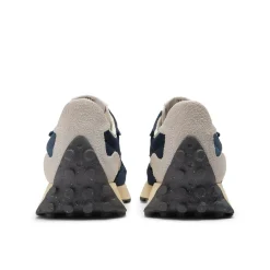 New Balance 327 Trainers in Navy