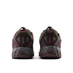 New Balance 610 Trainers in Burgundy