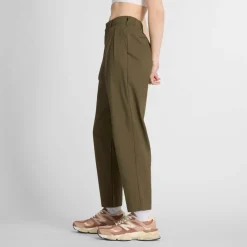 New Balance Boylston Twill Tapered Pants in Green