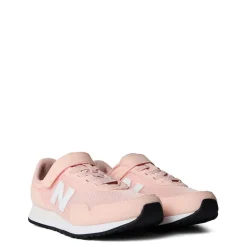 New Balance Low Top 323 Round Toe Sneakers in Pink