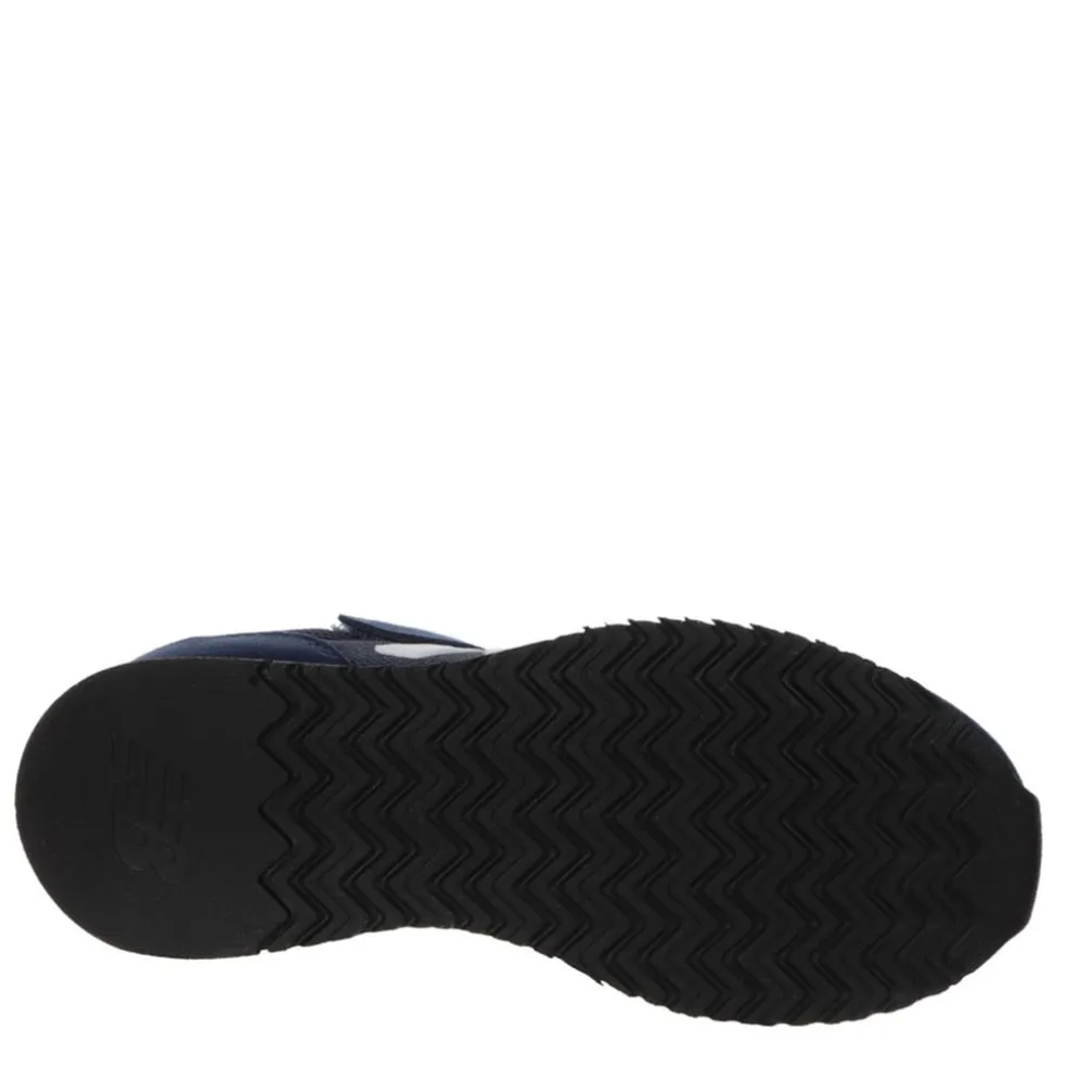 New Balance Low Top Round Toe Sneakers in Blue