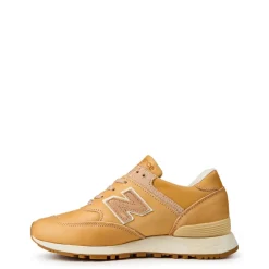 New Balance Low Top Sneakers in Brown