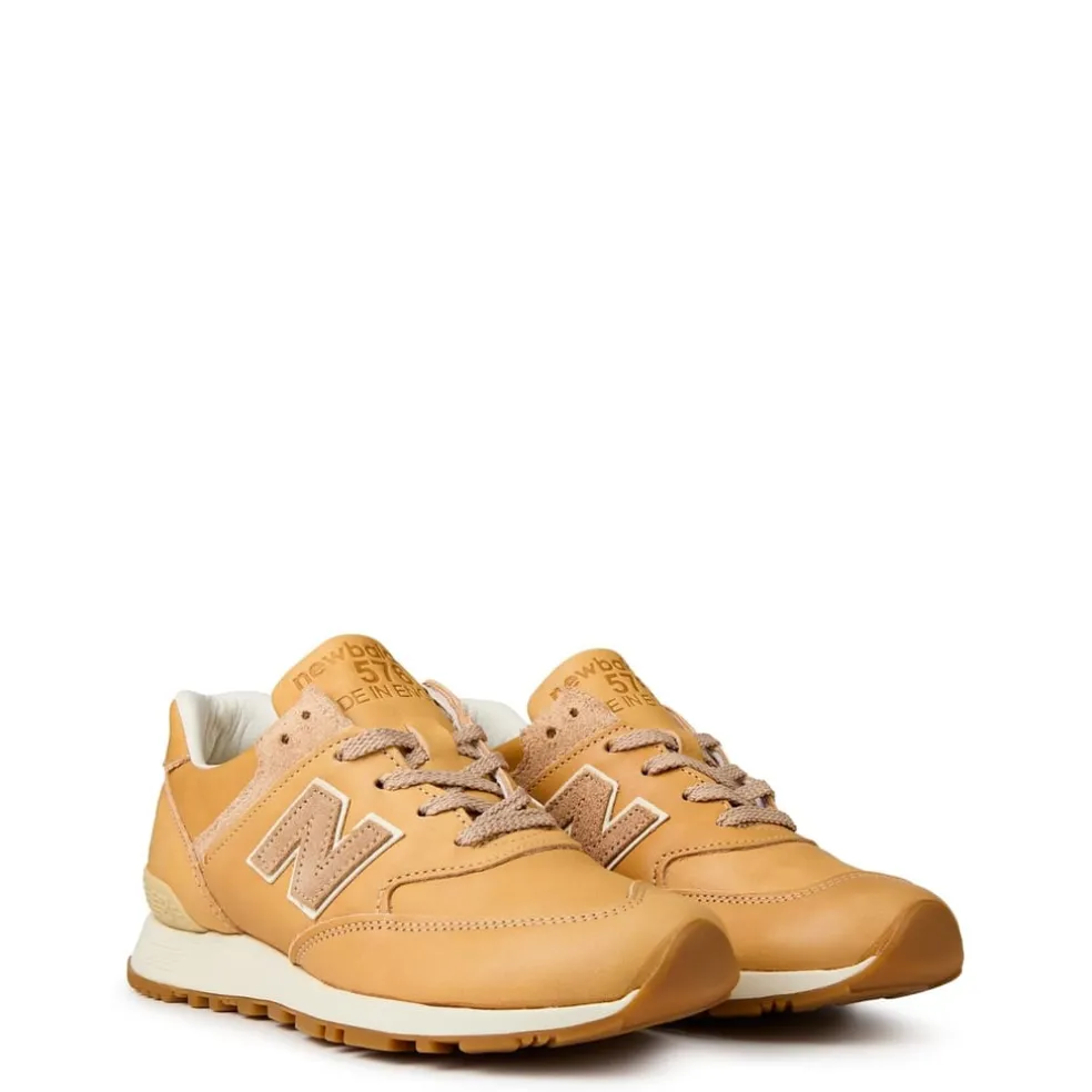 New Balance Low Top Sneakers in Brown