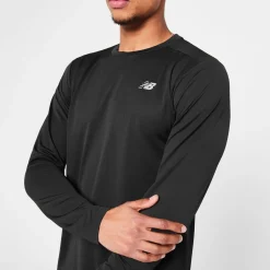 New Balance Mens Balance Core Run Long Sleeve T-Shirt in Black