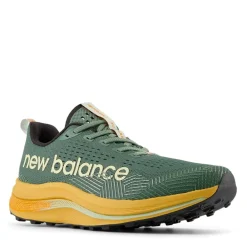 New Balance Mens Supercomp Trail Running Shoes in Green