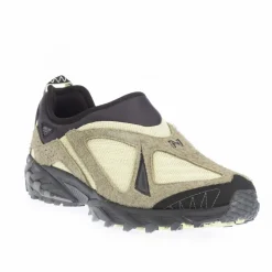 New Balance 610S Trainers in Green