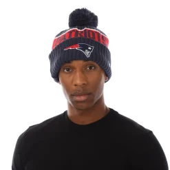 New Era Beanie in Black