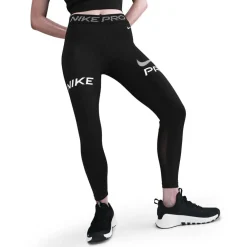 Nike 7 8 Teamtee in Black