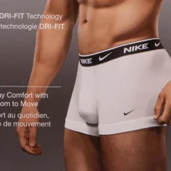 Nike 2 Pack of Trunks in Green orange