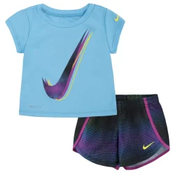 Nike A Sprntr Shrt S in Black