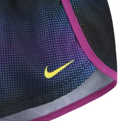 Nike A Sprntr Shrt S in Black